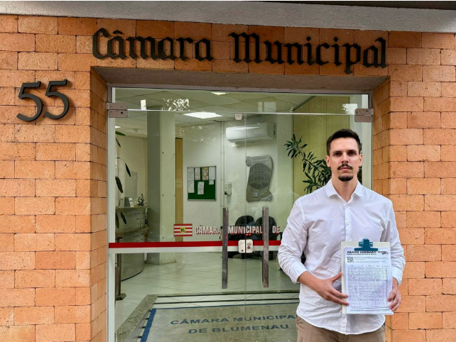 Bruno Win criou um abaixo-assinado para impedir o aumento da tarifa de esgoto em Blumenau (créditos: reprodução).