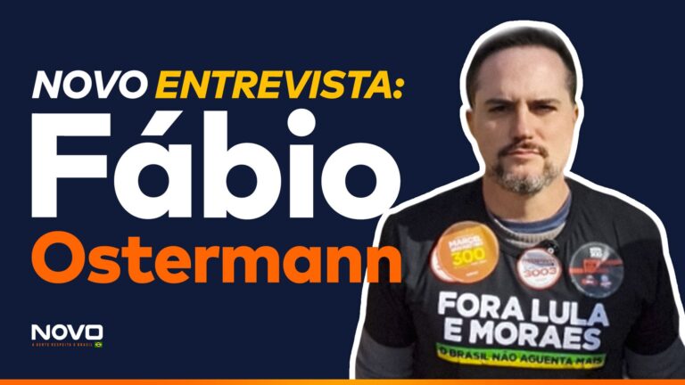 A imagem mostra a frase “NOVO Entrevista - Fábio Ostermann” e uma foto do candidato a deputado federal pelo RS, Fábio Ostermann.